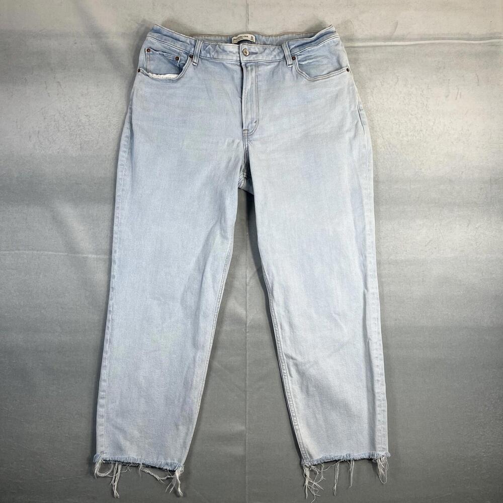 Abercrombie & Fitch Mom High Rise Jeans Womens 32/14 Blue Light Wash Curve Love